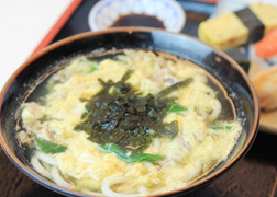 他人うどん・そば定食（お寿司付き）