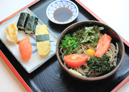 ひやしそば定食（お寿司付き）【夏季限定】
